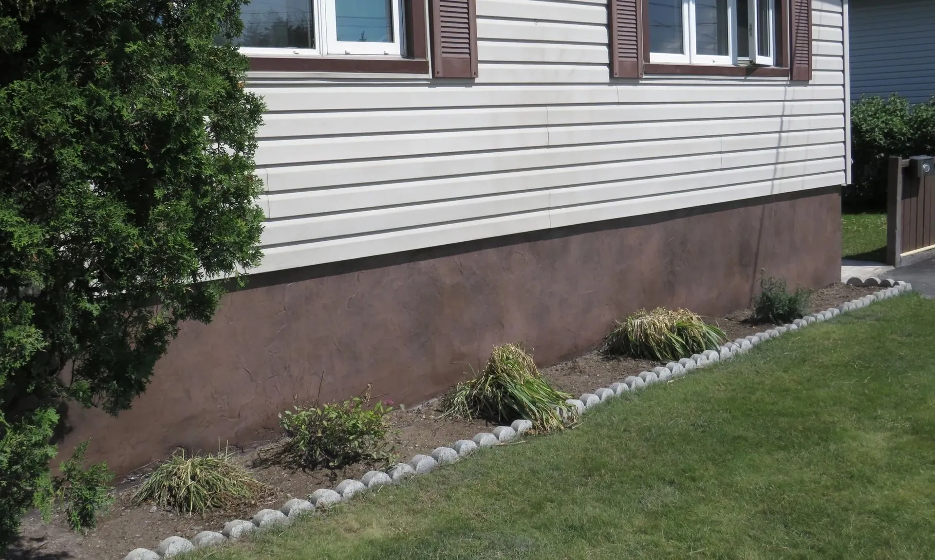 Decorative Brown Parging Finish — Foundation Masters project